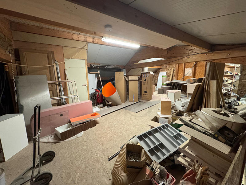 Local commercial - 324 m² - 5 pièces