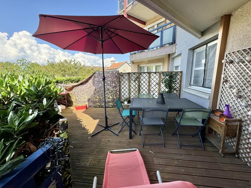 Appartement - 100 m² - 4 pièces