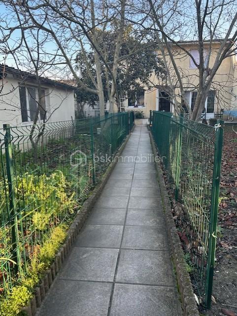 Maison - 190 m² - 10 pièces