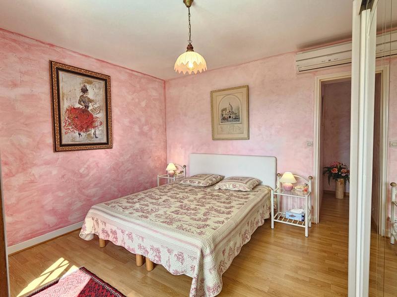 Maison - 200 m² - 6 pièces