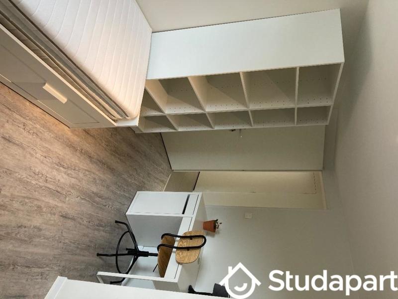 Chambre - 11 m² - 1 pièce