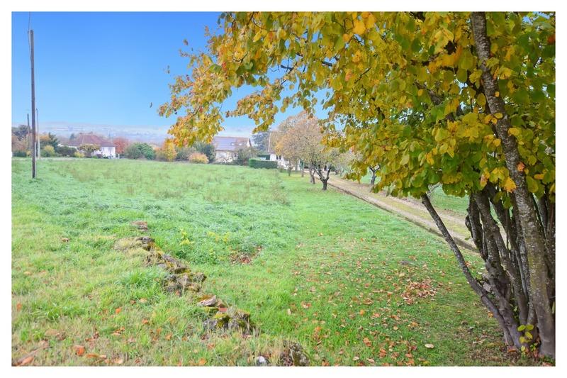 Terrain constructible - 2 230 m²