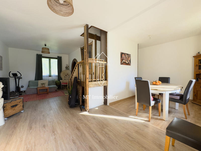 Maison - 91 m² - 5 pièces