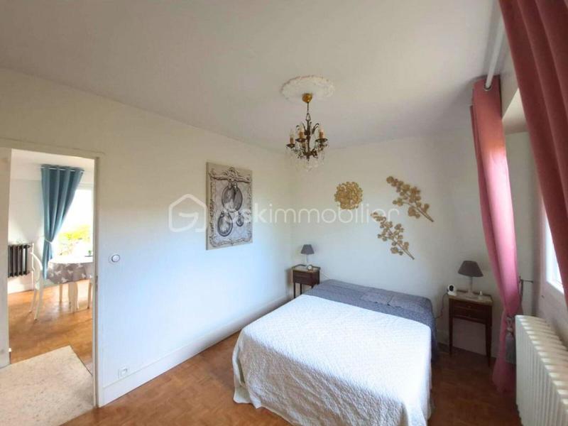 Maison - 191 m² - 6 pièces