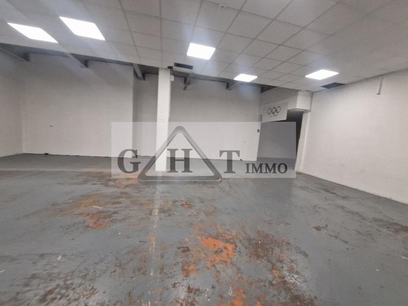 Entrepôt - 632 m²