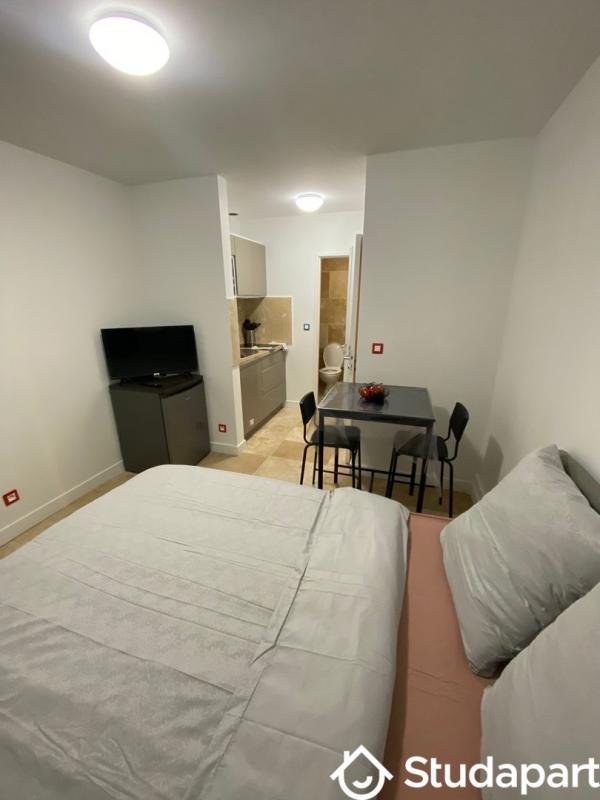 Chambre - 15 m² - 1 pièce