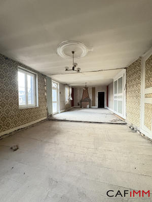 Maison - 275 m² - 8 pièces