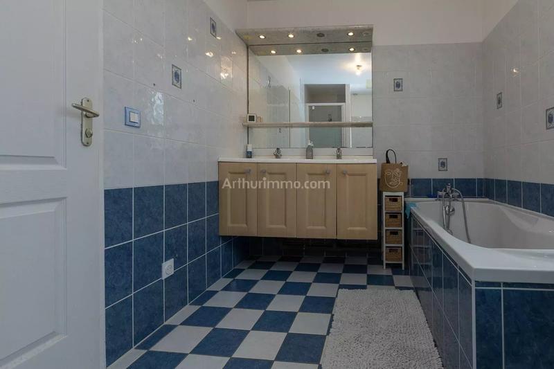 Appartement - 91 m² - 4 pièces