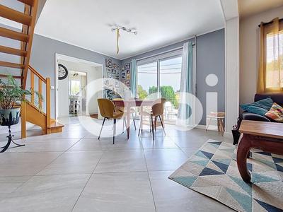 Maison - 147 m² - 6 pièces