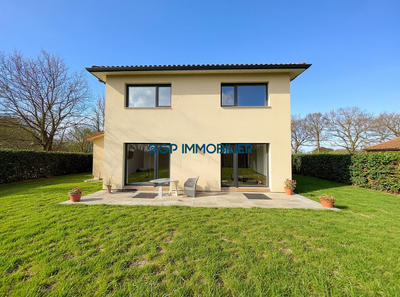 Villa - 107 m² - 4 pièces