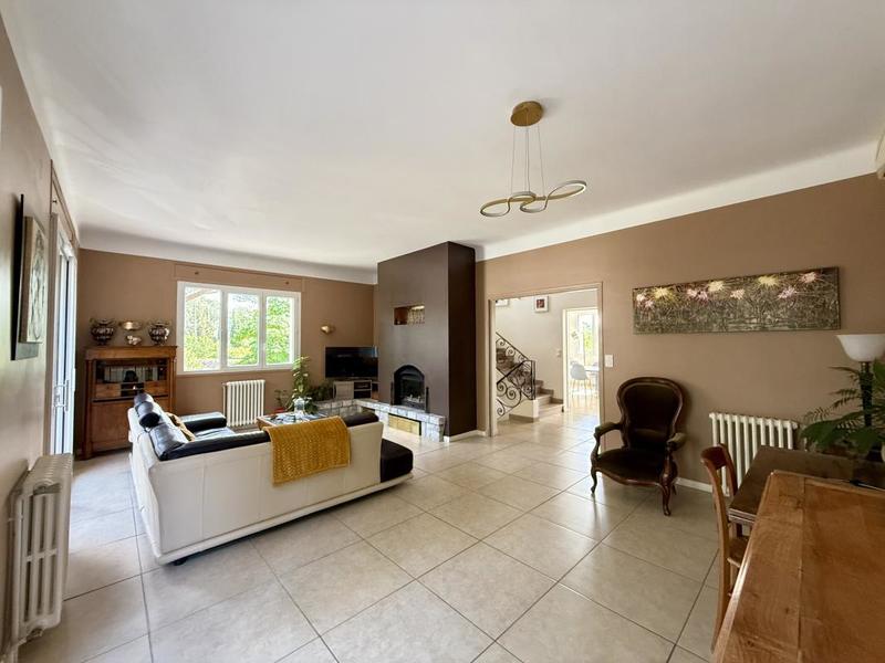 Maison de ville - 243 m² - 6 pièces