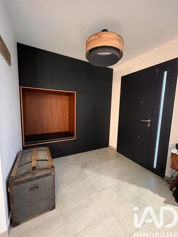 Maison - 210 m² - 7 pièces