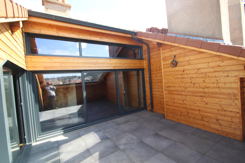 Appartement - 165 m² - 1 pièce