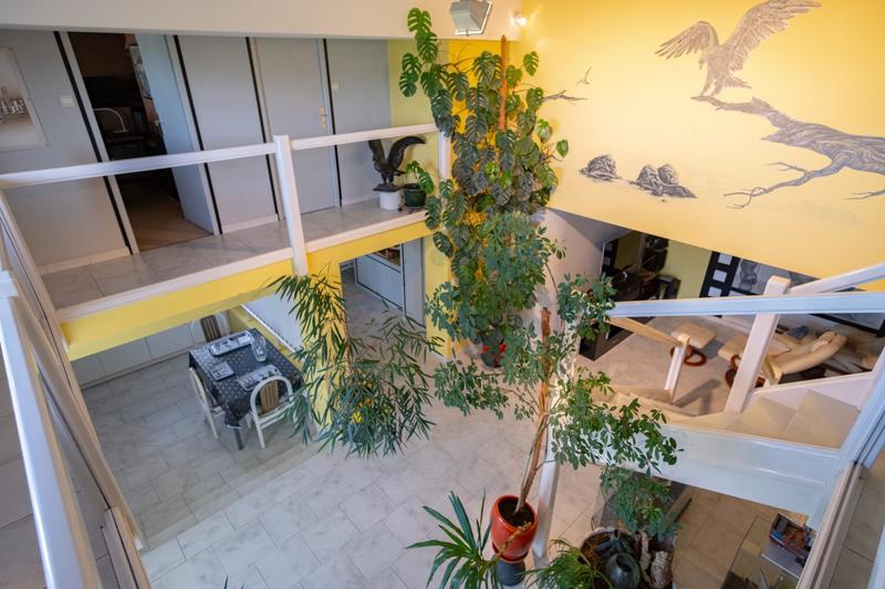 Maison - 213 m² - 6 pièces