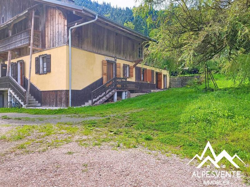 Ferme - 93 m² - 8 pièces