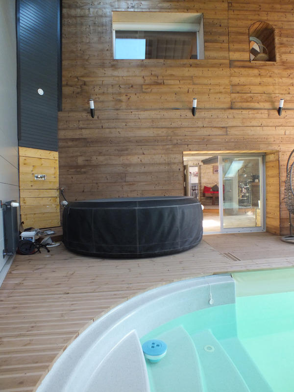 Maison en pierre - 310 m² - 8 pièces