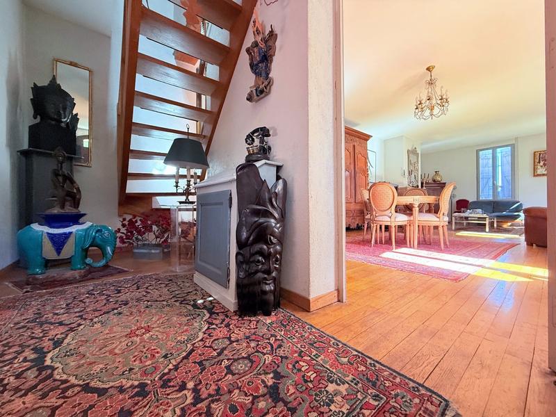 Maison - 200 m² - 5 pièces