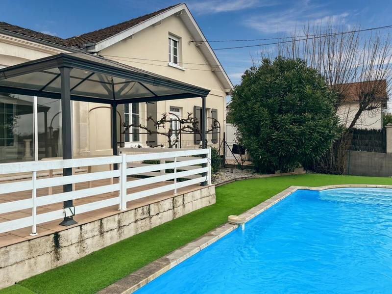 Maison de ville - 161 m² - 5 pièces