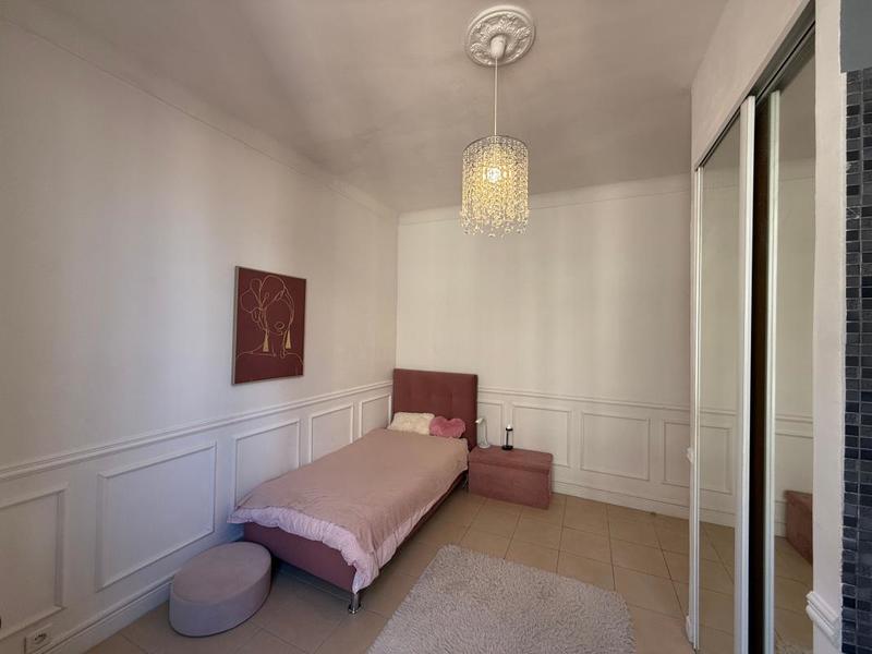 Appartement - 80 m² - 3 pièces