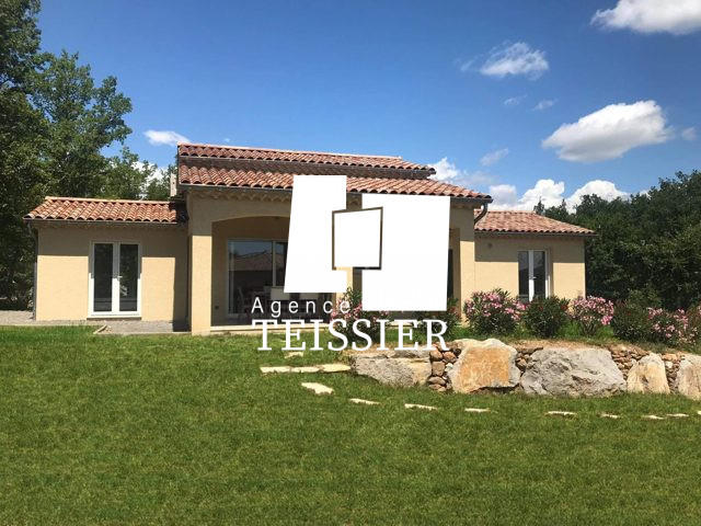 Villa - 84 m² - 4 pièces