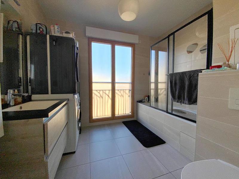 Appartement - 85 m² - 4 pièces