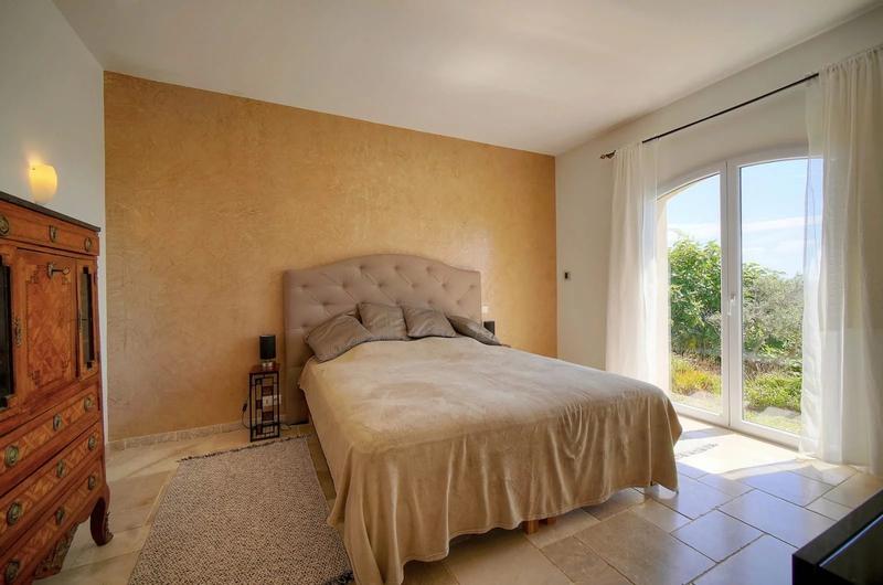 Villa - 210 m² - 5 pièces