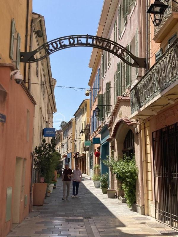 Immeuble - 180 m² - 8 pièces