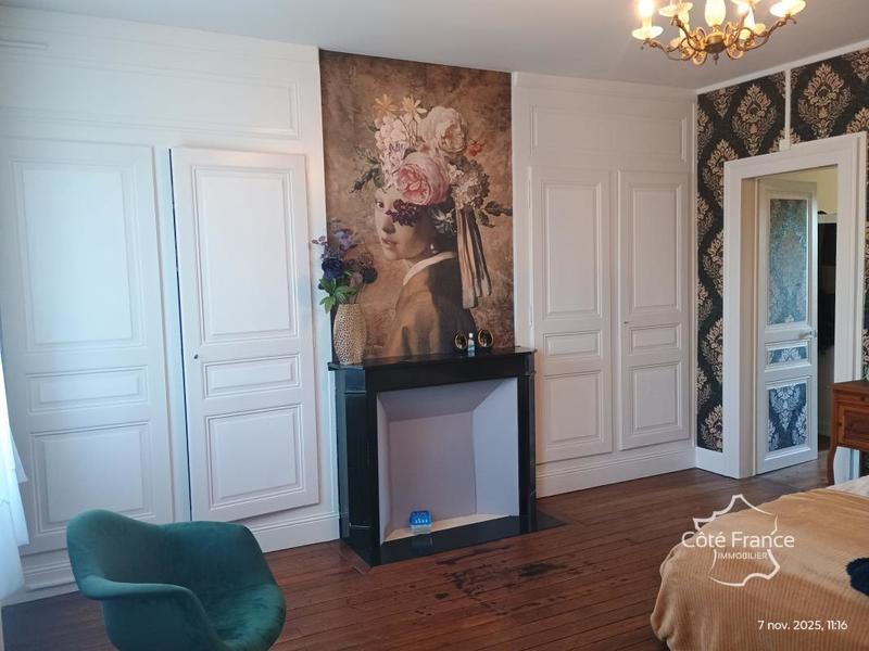 Maison de ville - 211 m² - 8 pièces