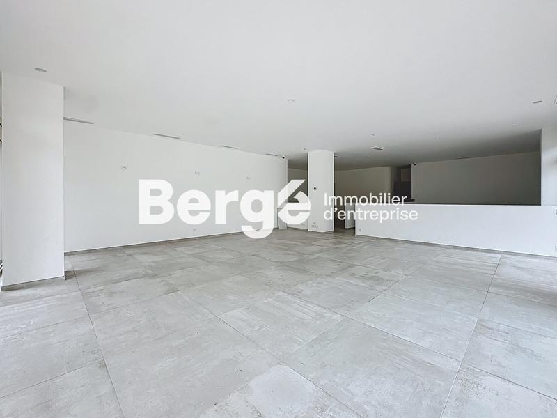 Local commercial - 128 m²