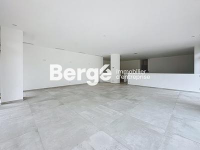 Local commercial - 128 m²