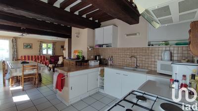 Maison - 406 m² - 18 pièces