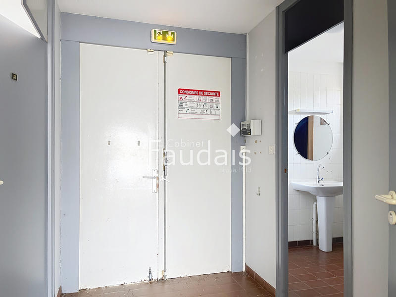 Immeuble - 1 100 m²