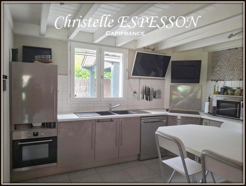 Maison - 180 m² - 7 pièces