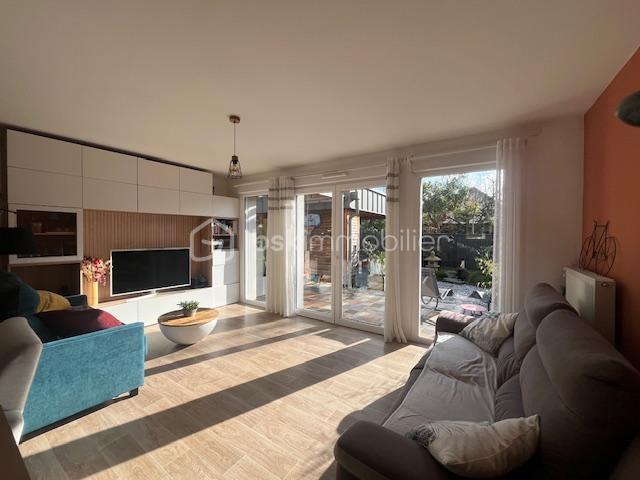 Maison - 88 m² - 4 pièces