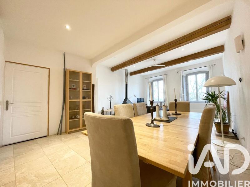 Maison - 205 m² - 7 pièces
