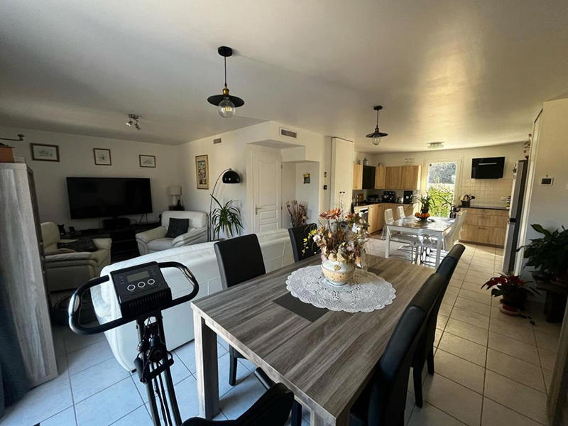 Maison - 91 m² - 4 pièces