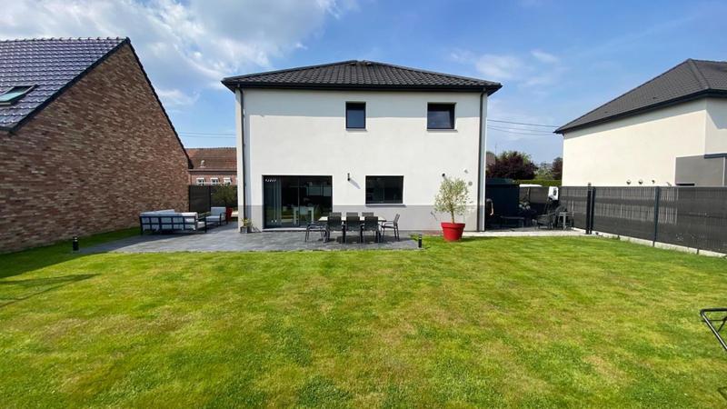 Maison - 142 m² - 6 pièces