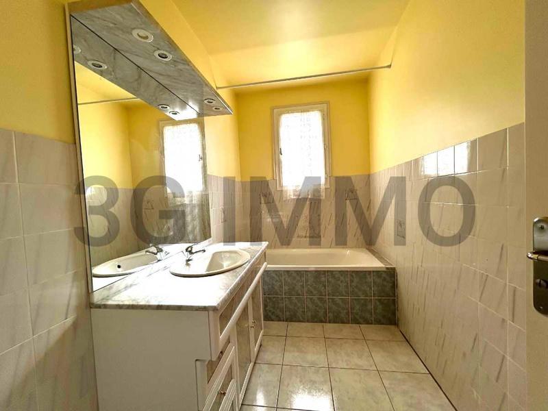 Villa - 132 m² - 6 pièces