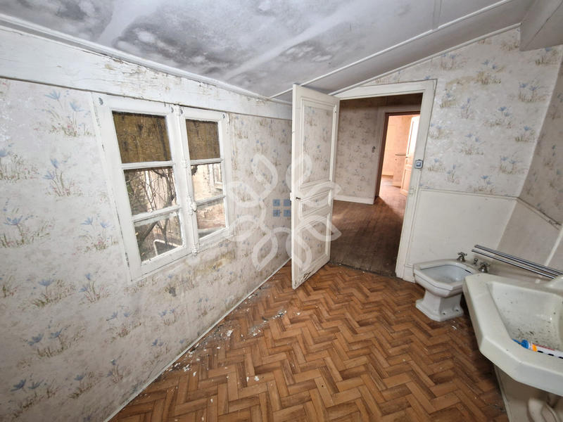 Maison - 80 m² - 5 pièces