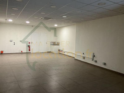 Local commercial - 70 m² - 1 pièce