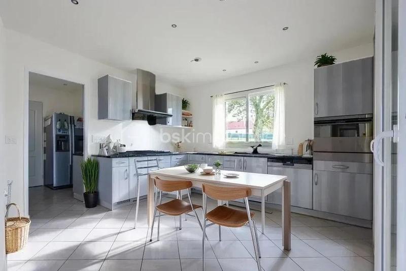 Maison - 132 m² - 4 pièces