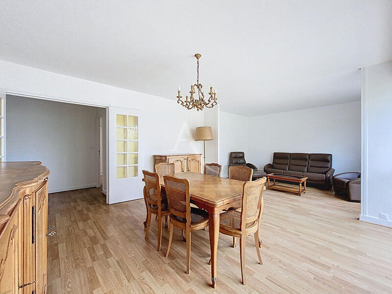 Appartement - 81 m² - 4 pièces