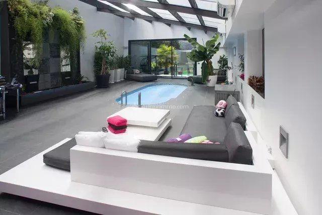 Appartement - 394 m² - 10 pièces