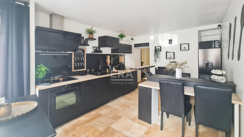 Maison - 96 m² - 5 pièces