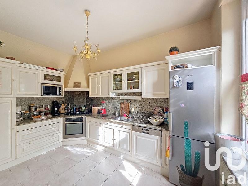 Maison - 160 m² - 8 pièces