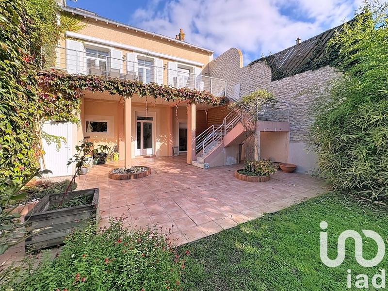 Maison de ville - 179 m² - 6 pièces