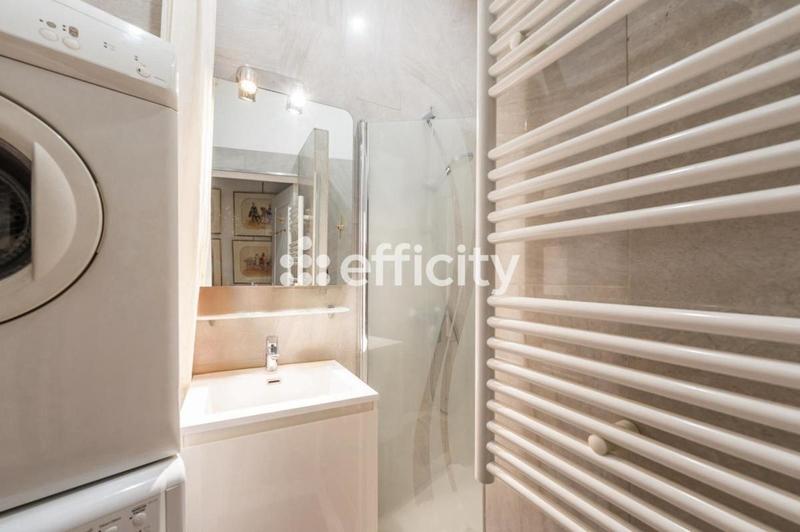 Appartement bourgeois - 82 m² - 4 pièces