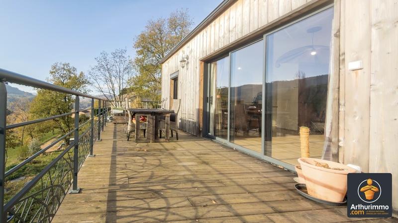 Maison - 95 m² - 4 pièces