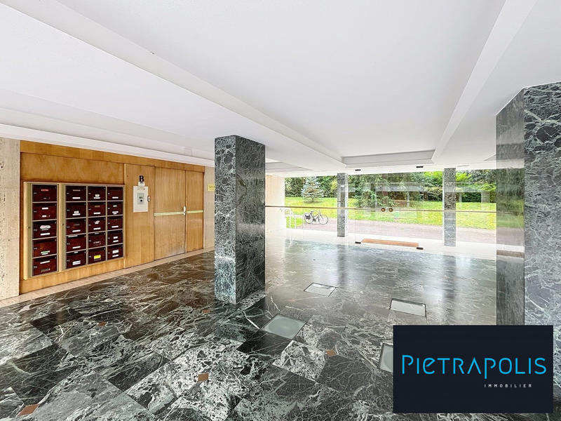 Appartement - 84 m² - 3 pièces