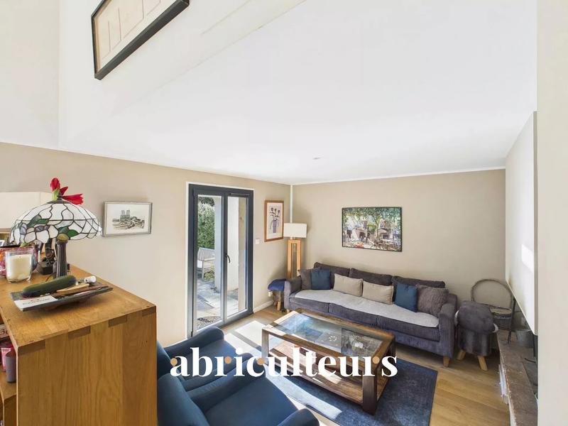 Maison - 252 m² - 8 pièces